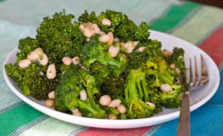 broccoli-white-bean-salad-serving